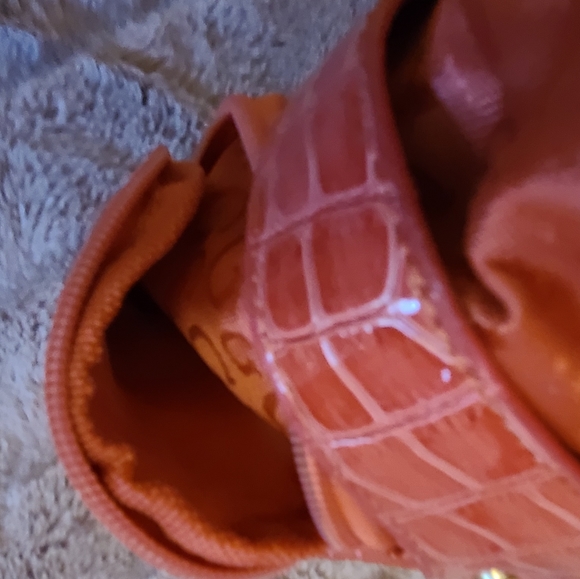 🦇2/$15- G-style purse- Coral - Picture 6 of 9